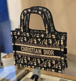 迷你 BOOK TOTE 手袋