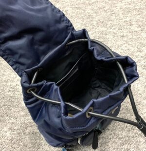 刺繡抽繩雙肩包