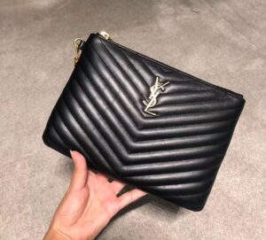 CASSANDRE  MATELASSÉ圖案型手拿包