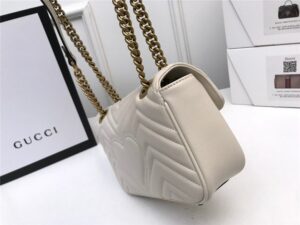 GG Marmont系列迷你肩背包