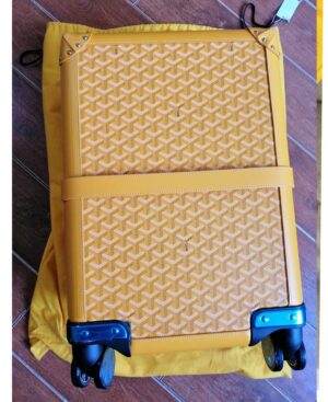 徽標細節行李箱