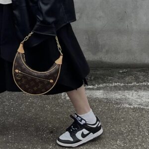 Loop 半月形單肩包