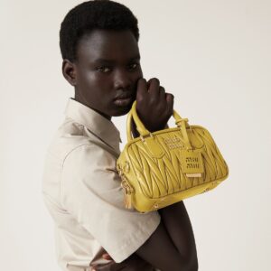 Arcadie 凸紋單肩包