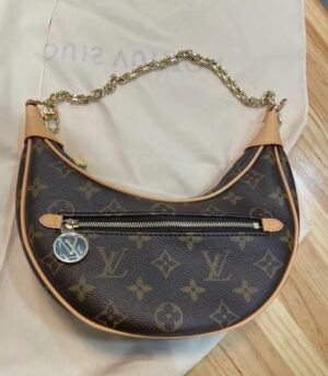 Loop 半月形單肩包