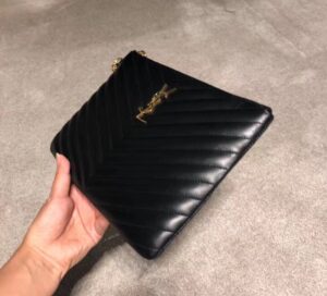 CASSANDRE  MATELASSÉ圖案型手拿包