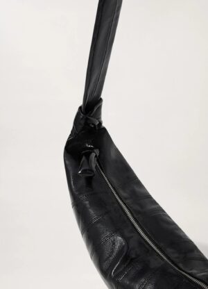 Croissant 中號牛角單肩包