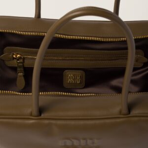 Beau 矩形手提包