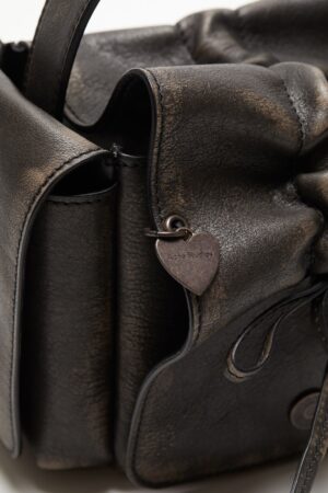 多口袋徽標手提包