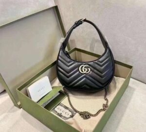 GG Marmont半月造型迷你單肩包