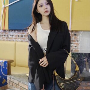 Loop 半月形單肩包