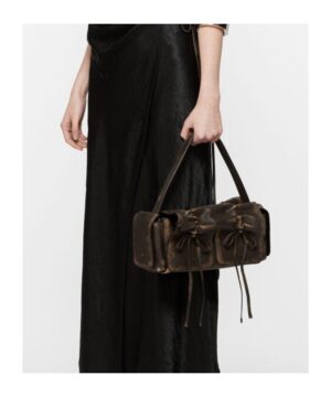 多口袋徽標手提包